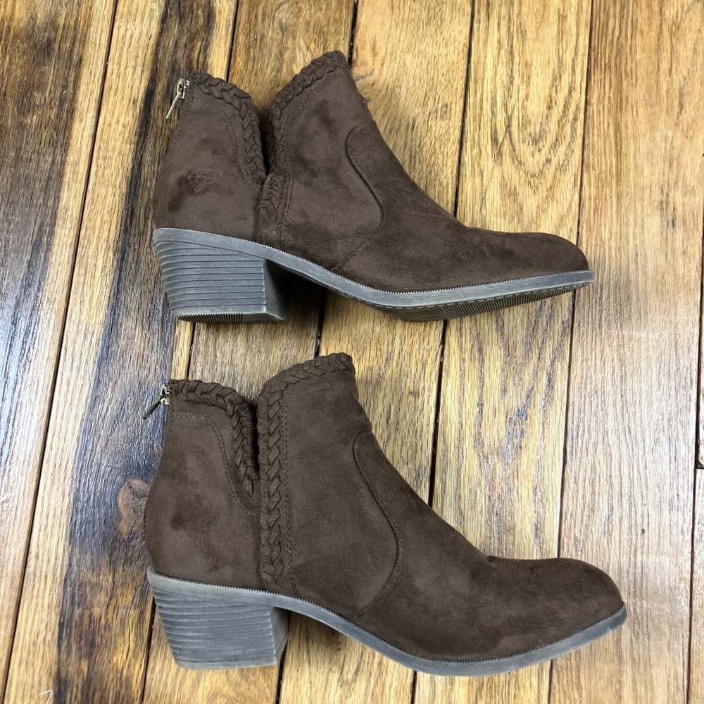 Rock & Candy Brown Faux Suede Braided Ankle Boots Block Heel Size 9